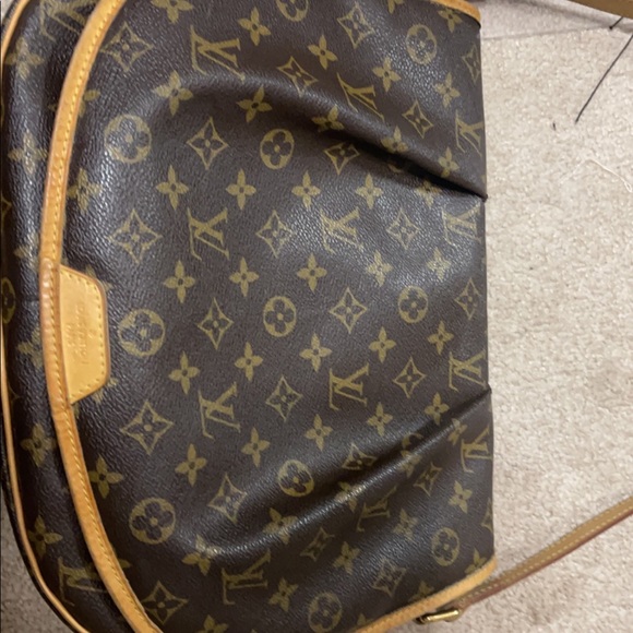 Authentic LV MM - Picture 4 of 13